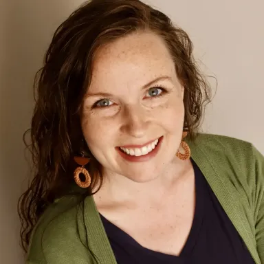 Hannah Scott, Communications Lead